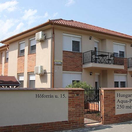 Imola Es Andrea Apartmanhaz 2 Hajduszoboszlo Exterior photo