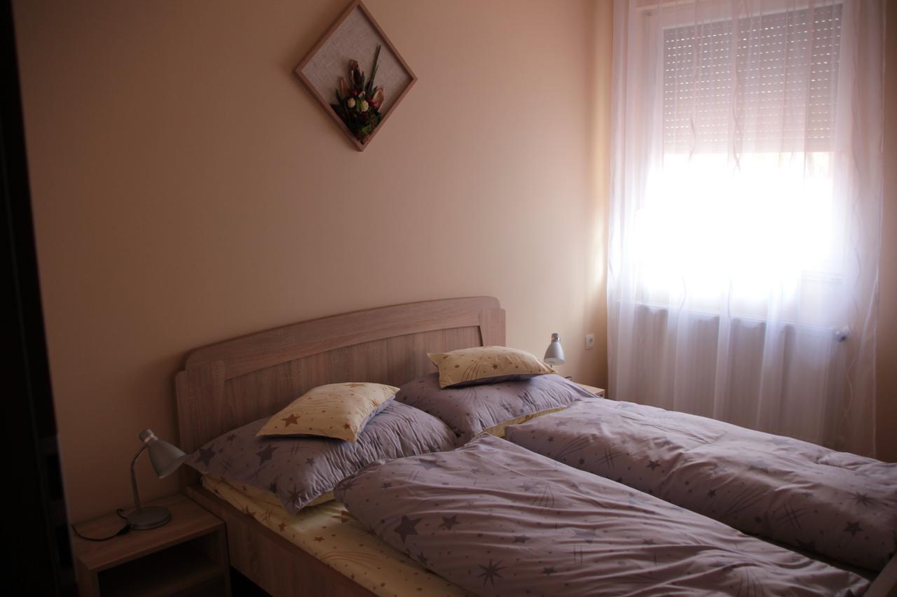 Imola Es Andrea Apartmanhaz 2 Hajduszoboszlo Exterior photo