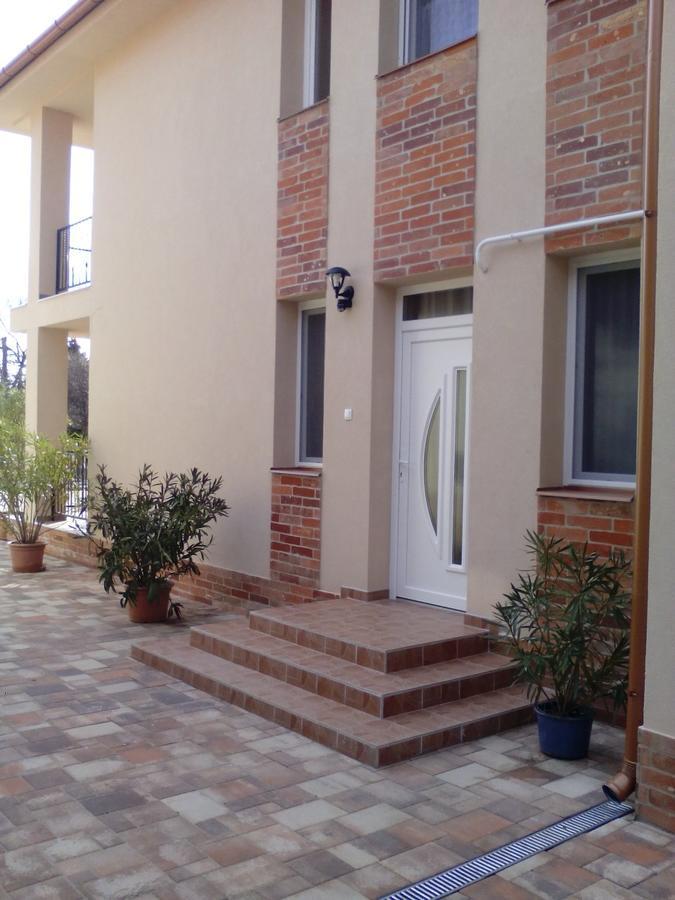 Imola Es Andrea Apartmanhaz 2 Hajduszoboszlo Exterior photo